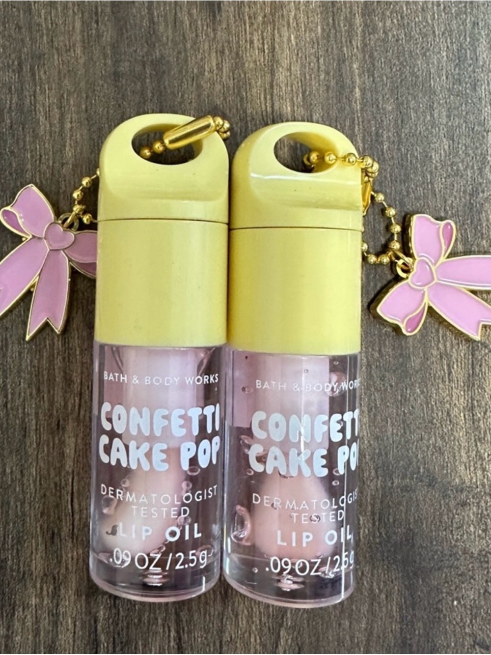 2x Bath & Body Works Confetti Cake Pop Lip Oil - Pale Pink